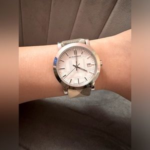 Burberry Women’s Watch Beige/Gray Leather Strap Silver